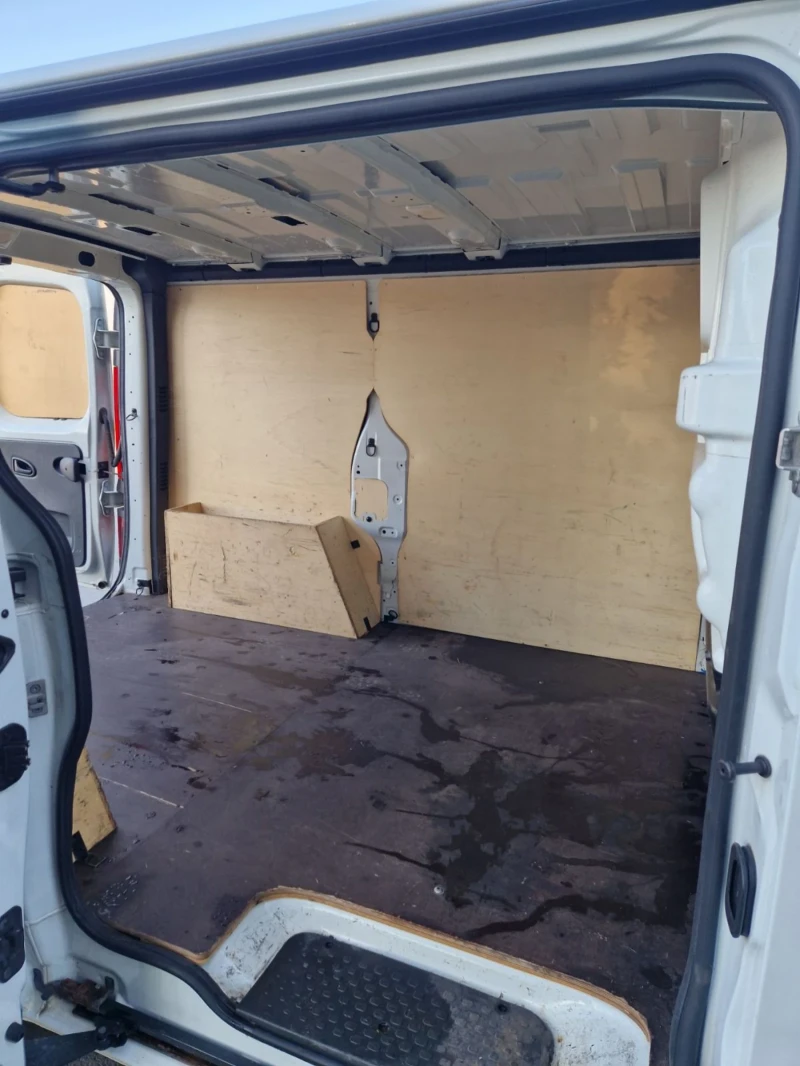 Renault Trafic 1.6 TDI, 125 к.с. КЛИМАТИК , снимка 10 - Бусове и автобуси - 52774628