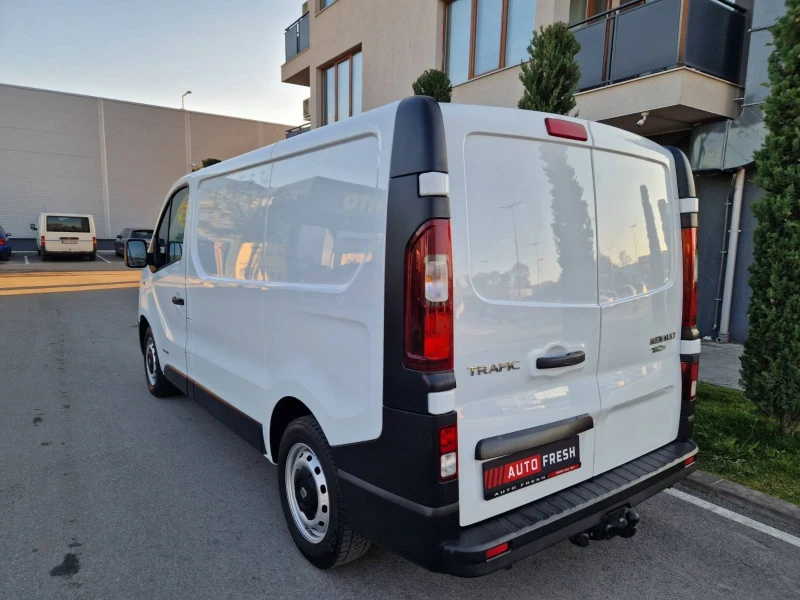 Renault Trafic 1.6 TDI, 125 к.с. КЛИМАТИК , снимка 5 - Бусове и автобуси - 52774628