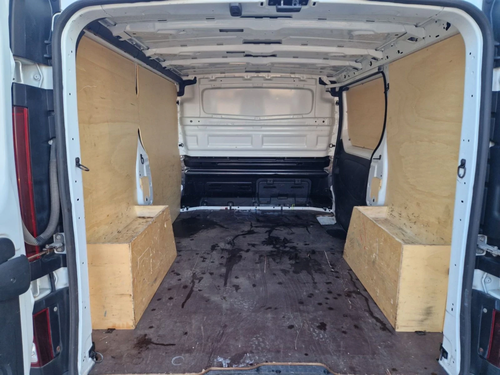 Renault Trafic 1.6 TDI, 125 �.�. ��������  | Mobile.bg � ����������� 11