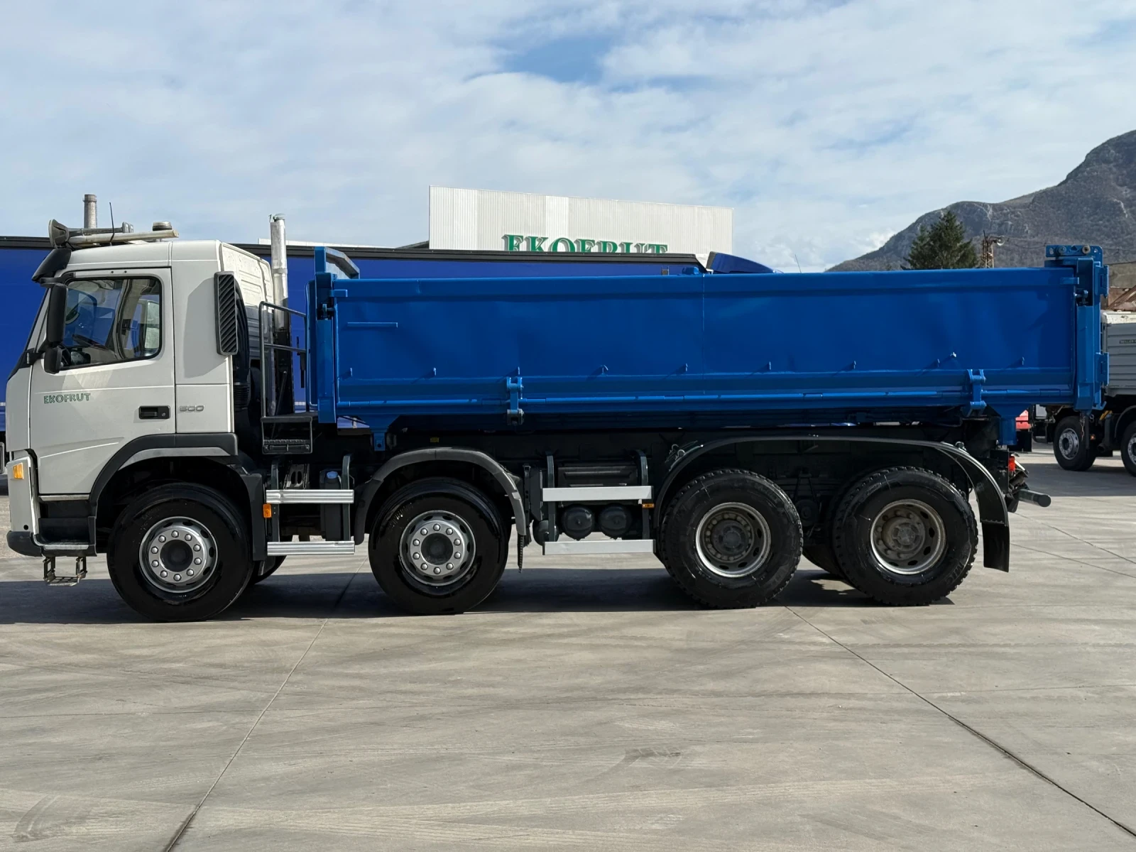 Volvo Fm 500 8x4* самосвал* перфектен* France, снимка 7 - Камиони - 54137663