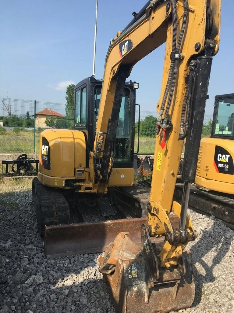 Багер Caterpillar 305E2CR, снимка 1 - Индустриална техника - 47534669