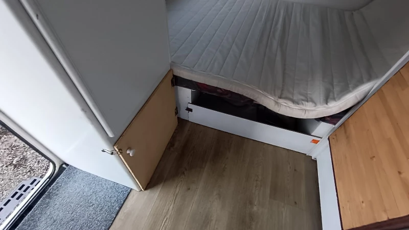 Каравана Adria GRUAU 33 с форселт , снимка 6 - Каравани и кемпери - 52694873