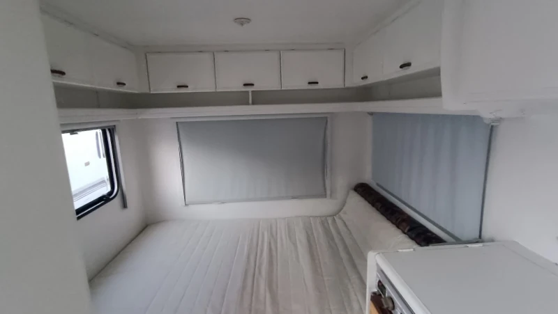 Каравана Adria GRUAU 33 с форселт , снимка 5 - Каравани и кемпери - 52694873