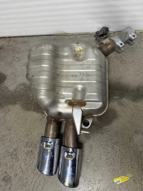 Спортно гърне с двойни накрайници и клапи, снимка 3