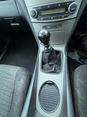 Toyota Avensis 1. 8 Valvematic (147 к. с. ) | НА ЧАСТИ, снимка 9