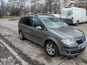 VW Touran 2.0 Бензин + ГАЗ, снимка 1