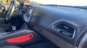 Обява за продажба на Dodge Challenger SRT Hellcat 6.2L HEMI ~ 119 999 лв. - изображение 8