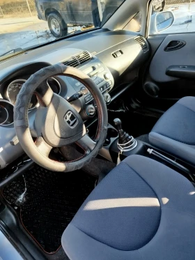 Honda Jazz, снимка 7 - Автомобили и джипове - 53586086
