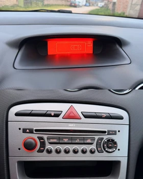 Peugeot 308 1.6i 120кс серв.книжка панорама - 2600 € / 5085.16 лв. - 16694726 16