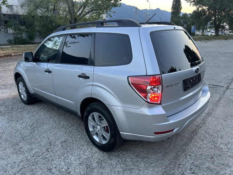 Subaru Forester 2.0 I4ADV, снимка 12 - Автомобили и джипове - 47458576