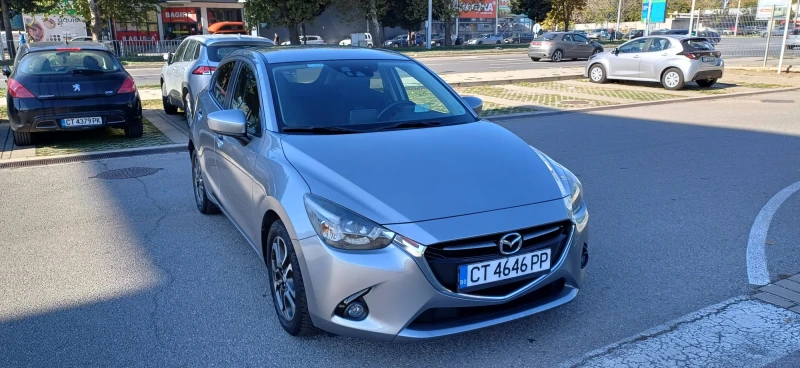 Mazda 2 1.5G SKYACTIV, снимка 9 - Автомобили и джипове - 47654018