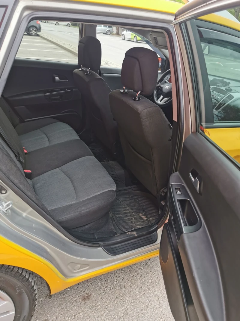 Kia Ceed 1.4, снимка 11 - Автомобили и джипове - 48073467