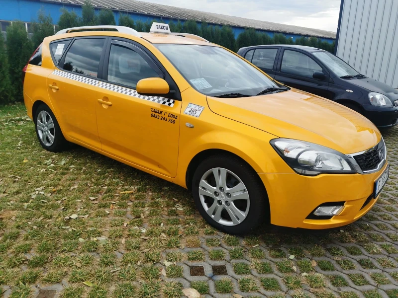 Kia Ceed 1.4, снимка 3 - Автомобили и джипове - 48073467