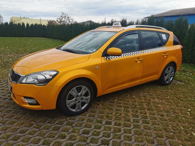 Kia Ceed 1.4, снимка 2 - Автомобили и джипове - 48073467