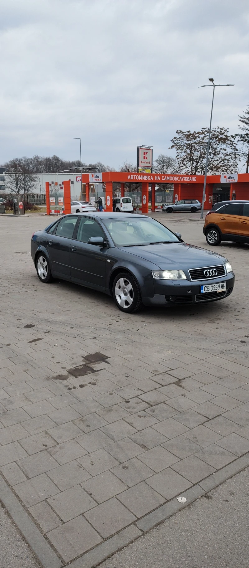 Audi A4, снимка 2 - Автомобили и джипове - 49008914