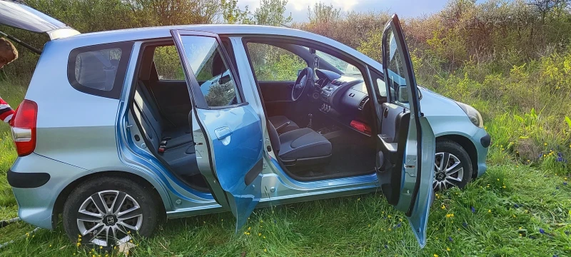 Honda Jazz 1.2, снимка 11 - Автомобили и джипове - 52508271