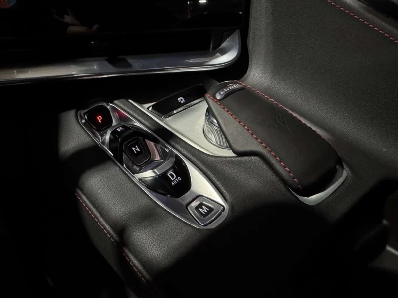 Chevrolet Corvette 2024 1LT * ФИКСИРАНА ЦЕНА ДО БЪЛГАРИЯ* , снимка 14 - Автомобили и джипове - 53187751