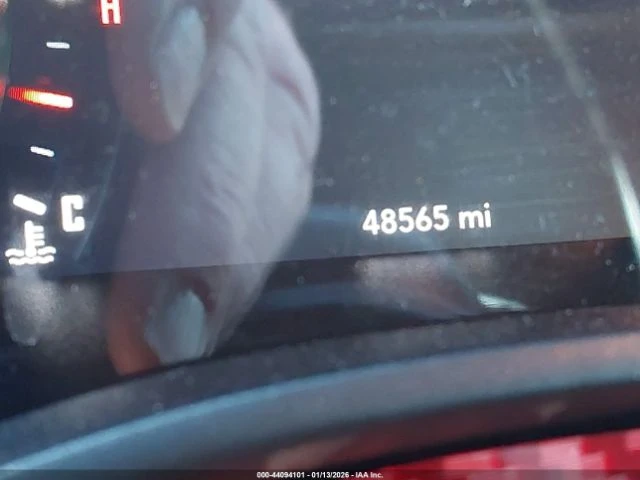 Dodge Challenger SXT, снимка 14 - Автомобили и джипове - 53234615