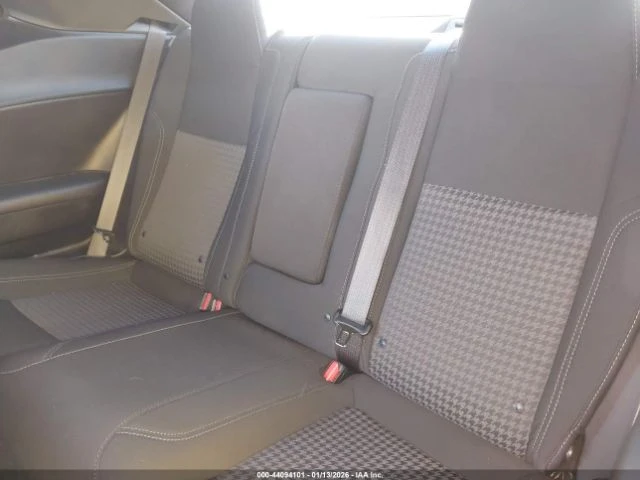 Dodge Challenger SXT, снимка 8 - Автомобили и джипове - 53234615