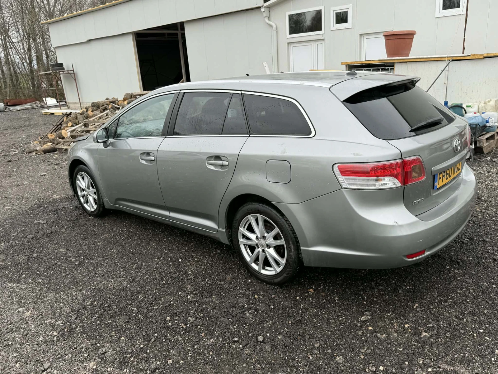 Toyota Avensis 1. 8 Valvematic (147 к. с. ) | НА ЧАСТИ, снимка 4 - Автомобили и джипове - 52982344