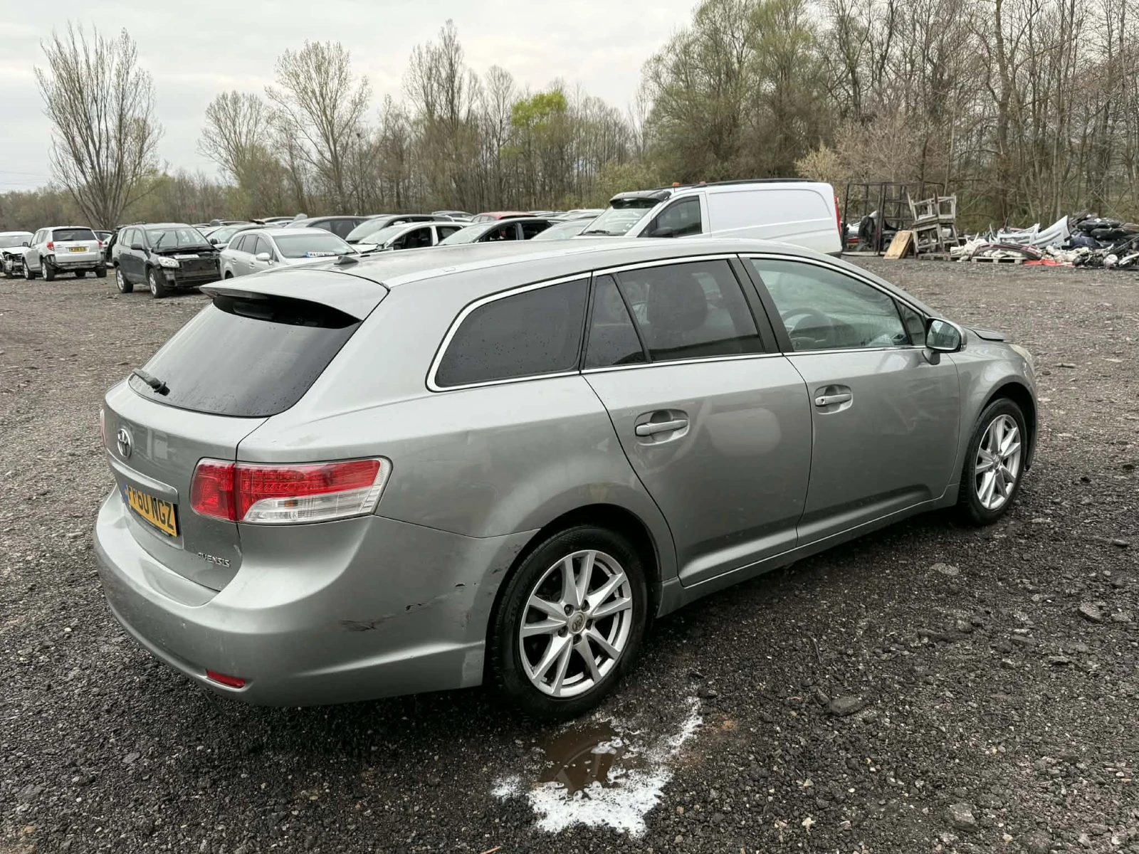 Toyota Avensis 1. 8 Valvematic (147 к. с. ) | НА ЧАСТИ, снимка 3 - Автомобили и джипове - 52982344