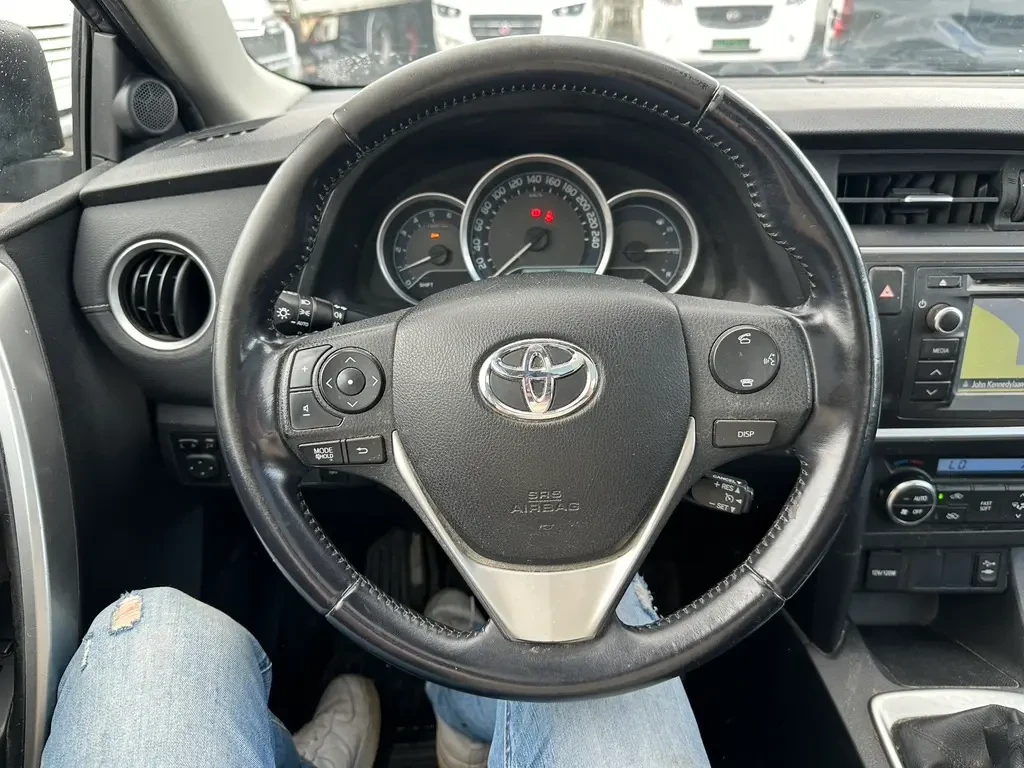 Toyota Auris 1.4D, NAVI, KASKO, G.O, EKO TAKSA | Mobile.bg � ����������� 13