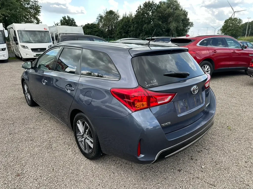 Toyota Auris 1.4D, NAVI, KASKO, G.O, EKO TAKSA - изображение 2