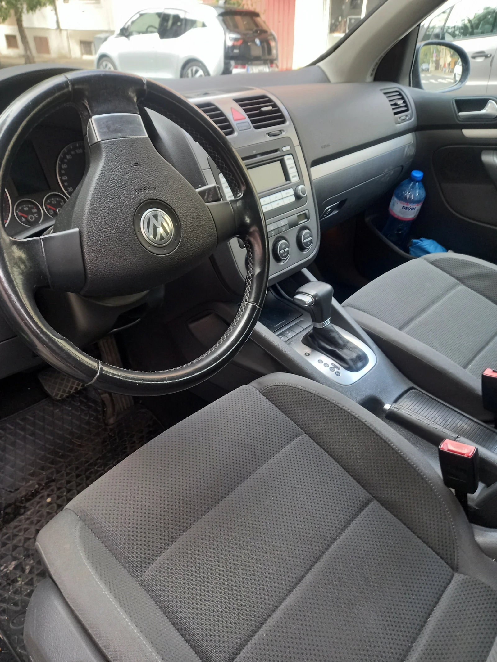 VW Golf Comfortline 1.9 TDI (Aut ) DSG - изображение 8