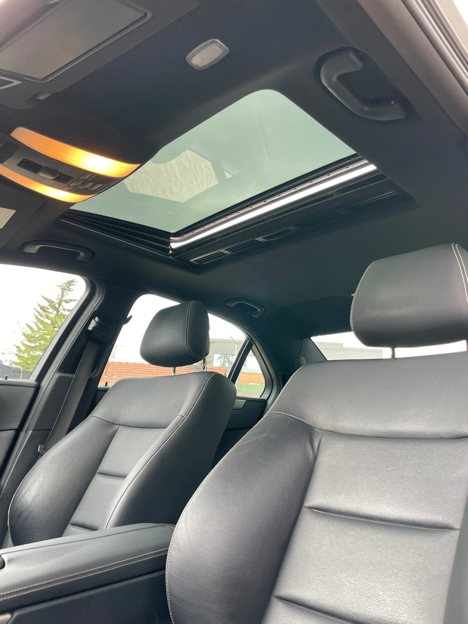 Mercedes-Benz E 350 AMG/198.000км/Сервизна история/Задно/Черен таван/ - изображение 10