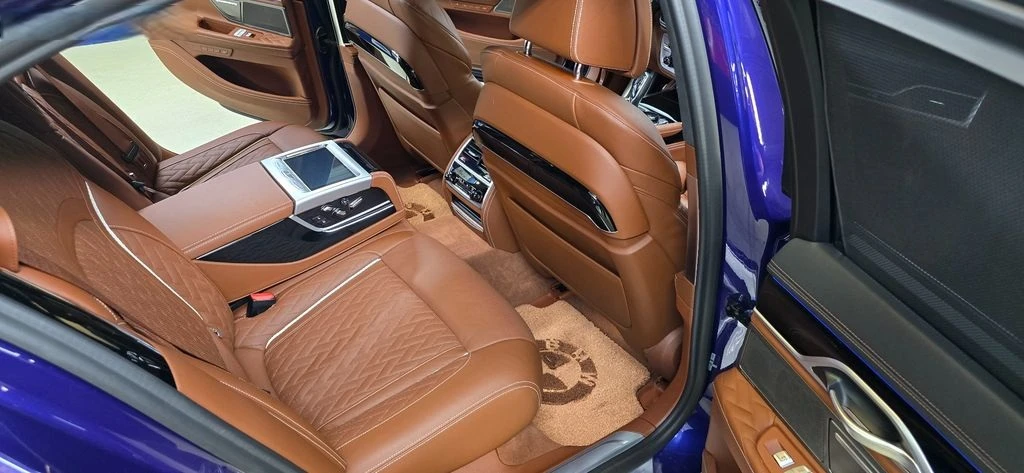 BMW 750 M Individual xDrive - изображение 5