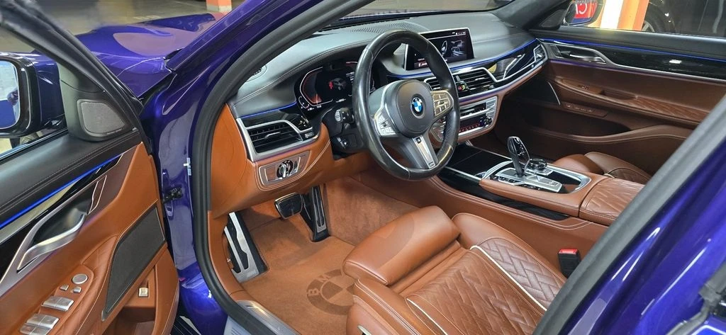 BMW 750 M Individual xDrive - изображение 8