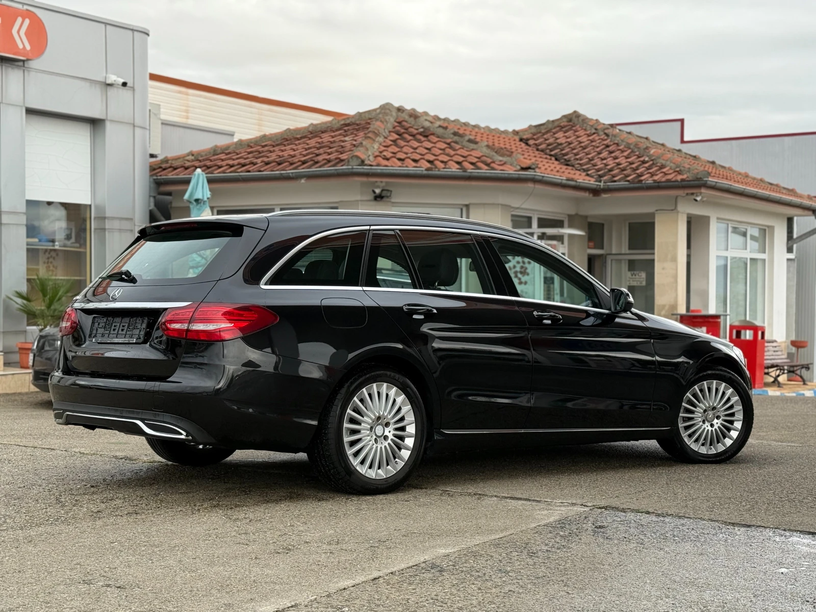 Mercedes-Benz C 220 Един Собственик/Панорама - изображение 2