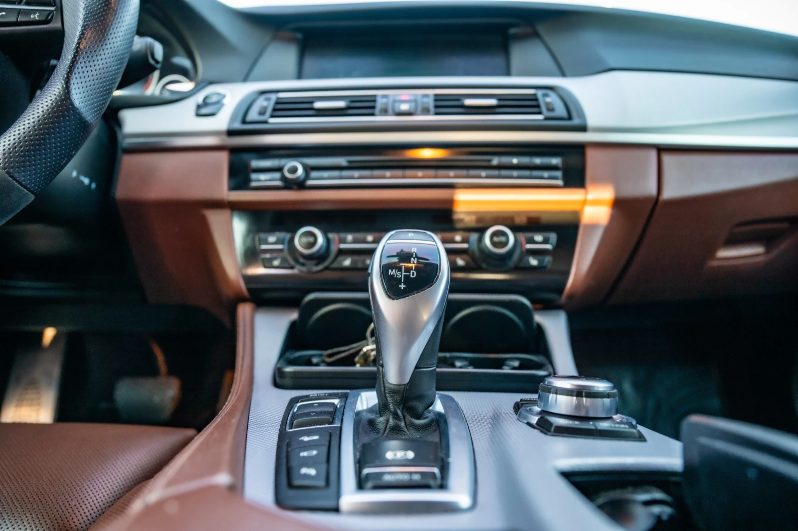 BMW 530 F11 xD KeyLess, 360, VACUUM, ��������� FULL | Mobile.bg � ����������� 16