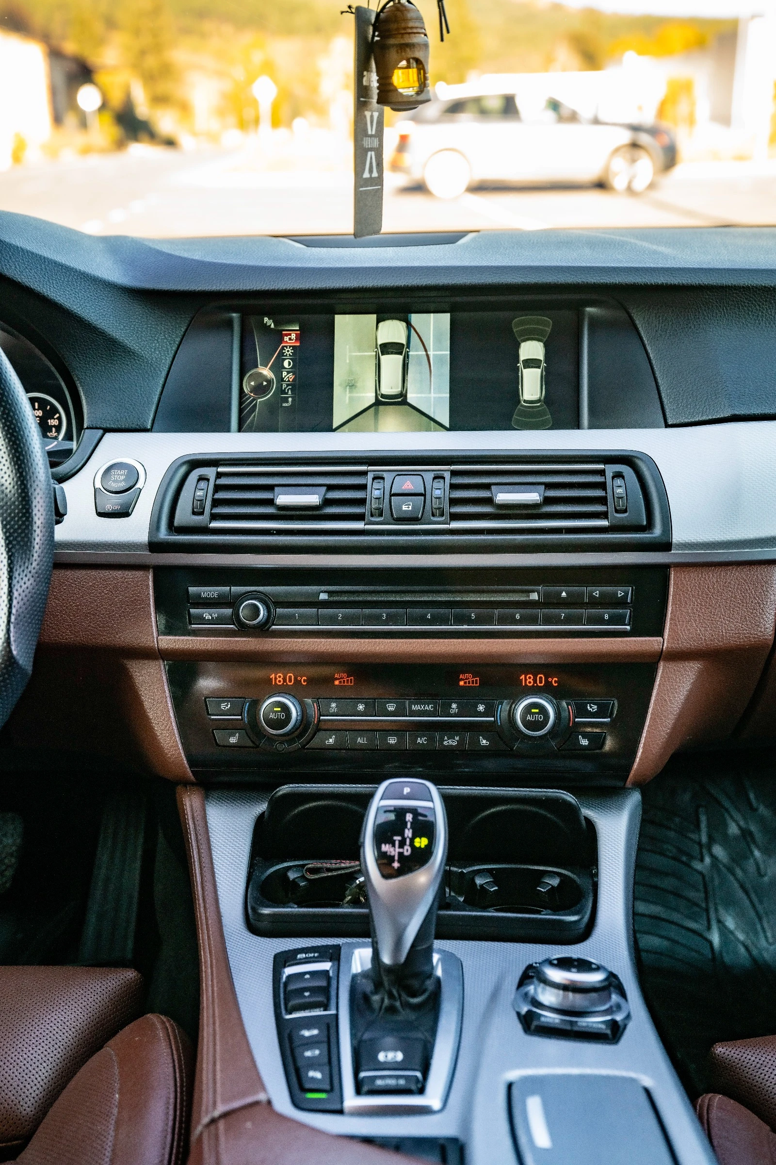 BMW 530 F11 xD KeyLess, 360, VACUUM, ��������� FULL | Mobile.bg � ����������� 11