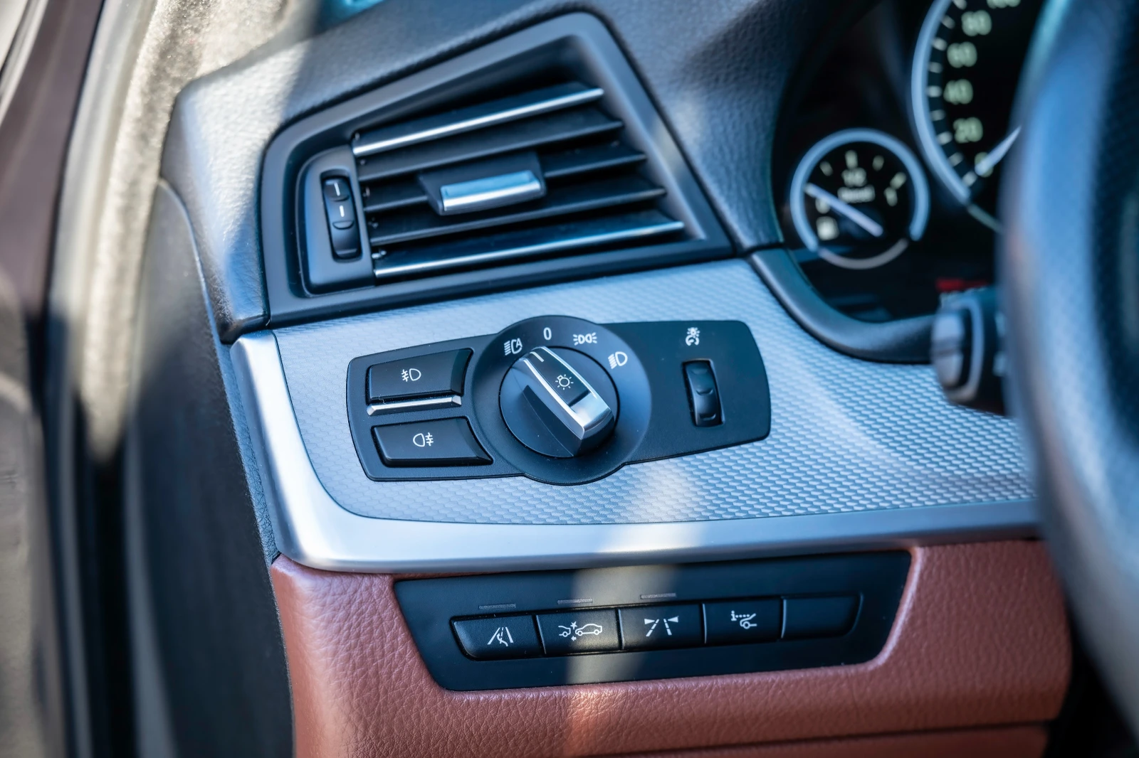 BMW 530 F11 xD KeyLess, 360, VACUUM, ��������� FULL | Mobile.bg � ����������� 14