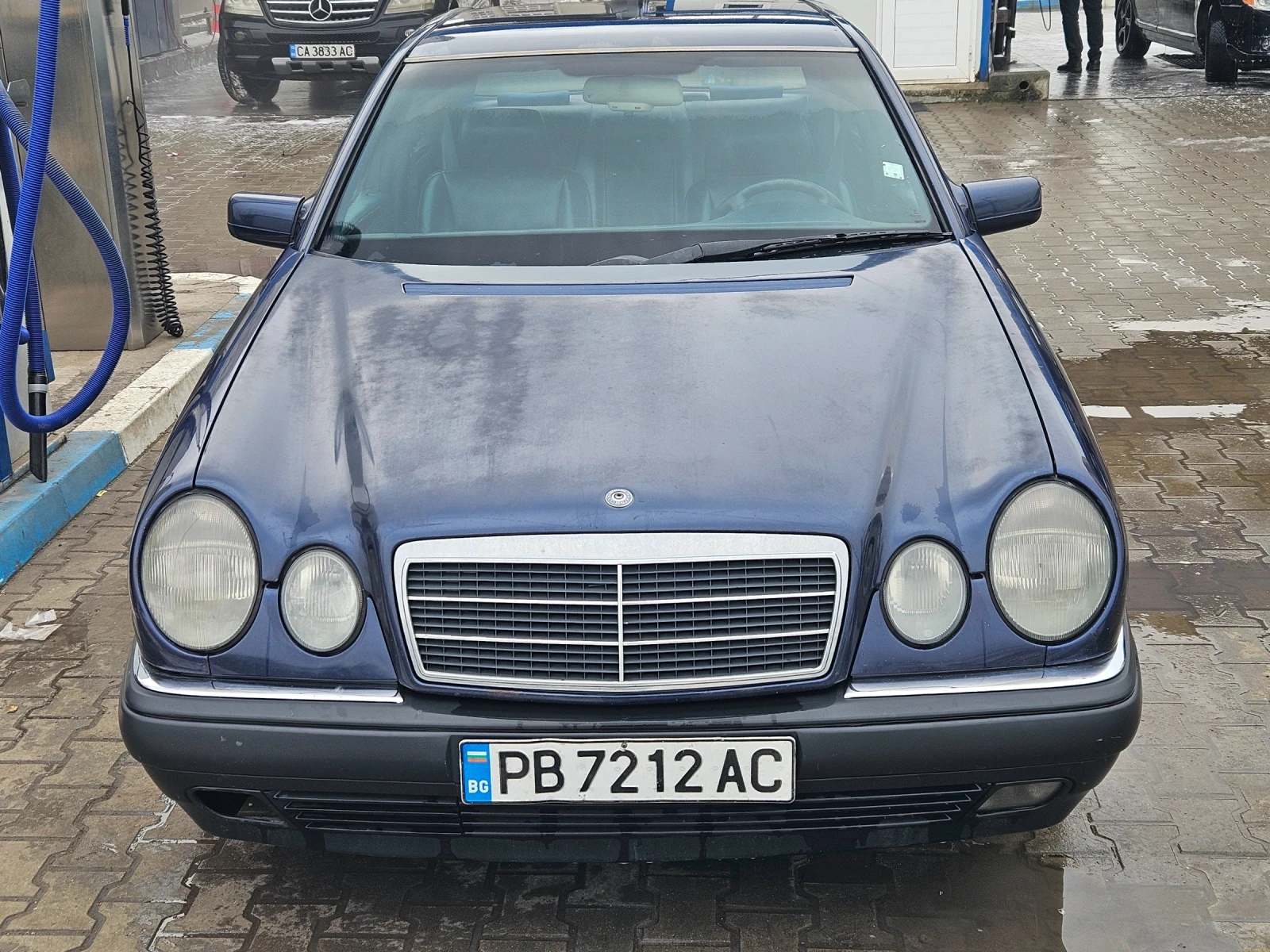 Mercedes-Benz E 230  - изображение 3