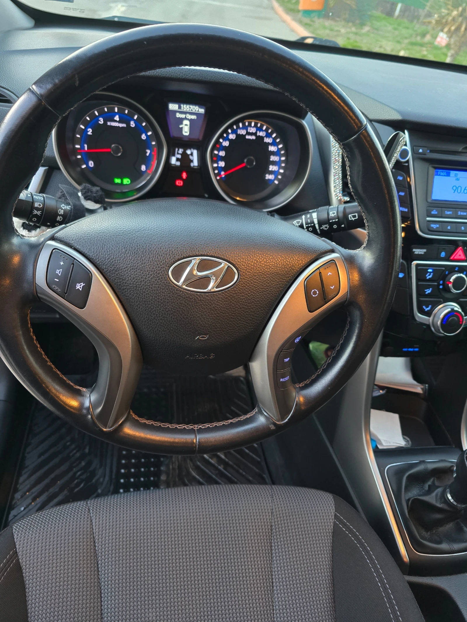 Hyundai I30 1.4, снимка 11 - Автомобили и джипове - 53748452
