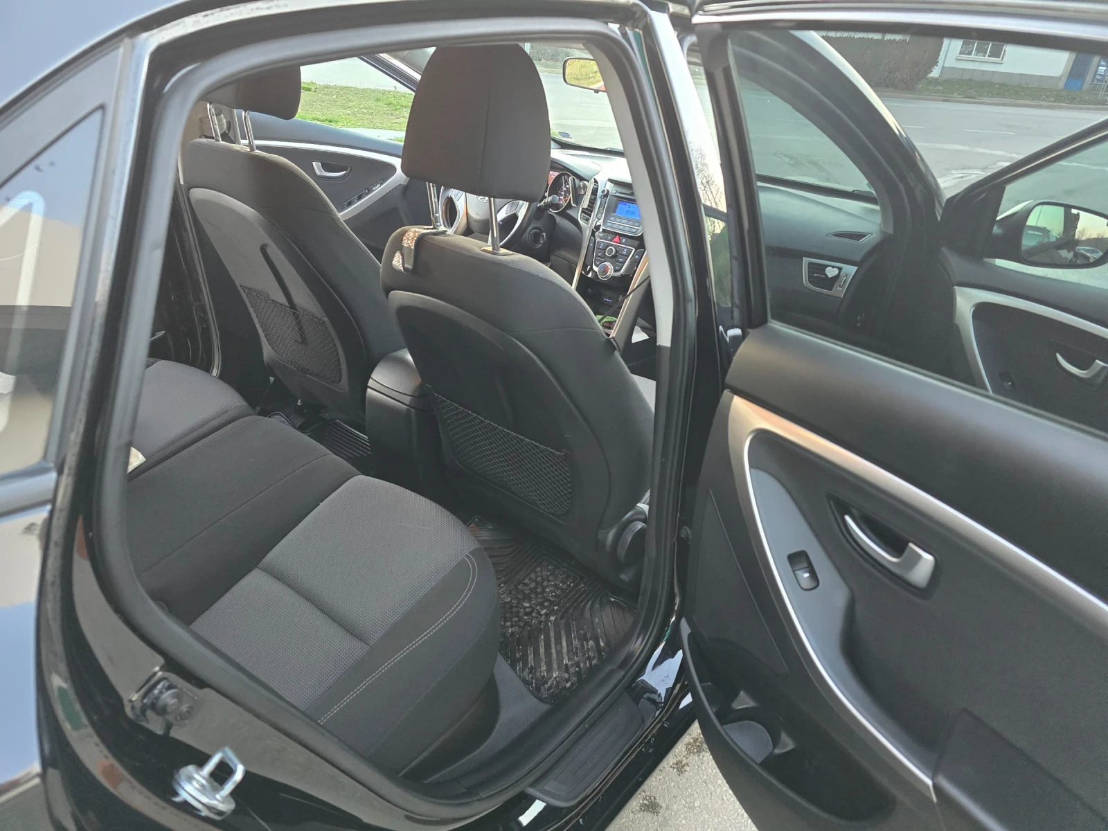 Hyundai I30 1.4, снимка 9 - Автомобили и джипове - 53748452