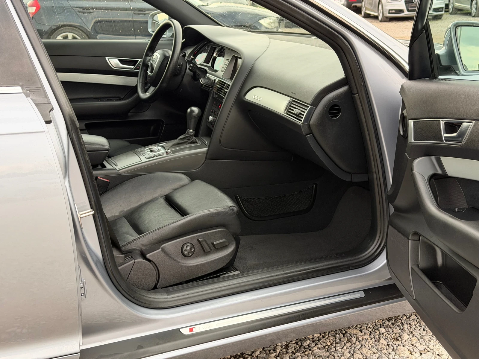 Audi A6 3.0TDi 233к.с * 3xS-Line* * Швейцария* , снимка 11 - Автомобили и джипове - 53969587