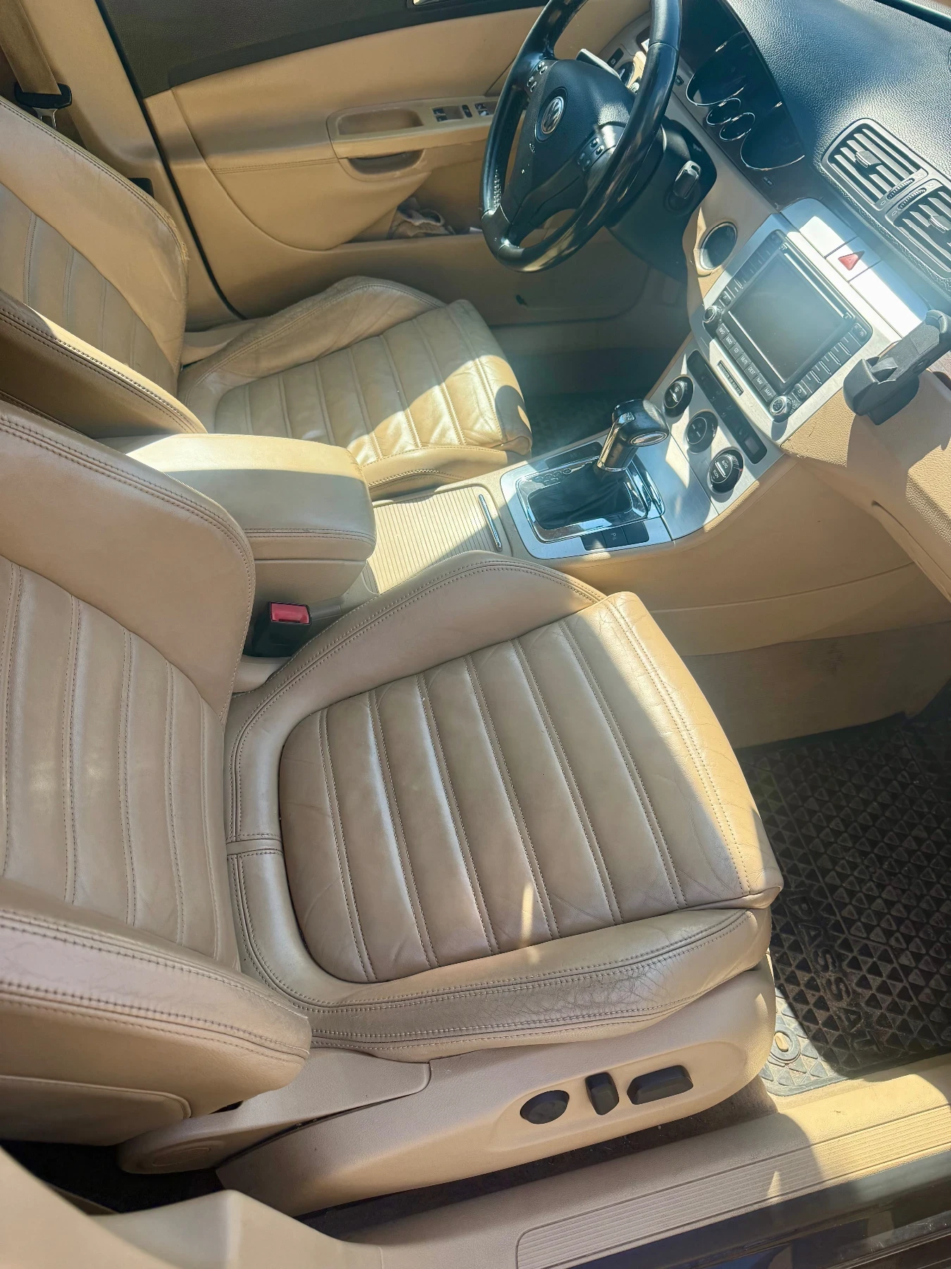 VW Passat 2.0 BMP HIGHLINE, снимка 8 - Автомобили и джипове - 54098374