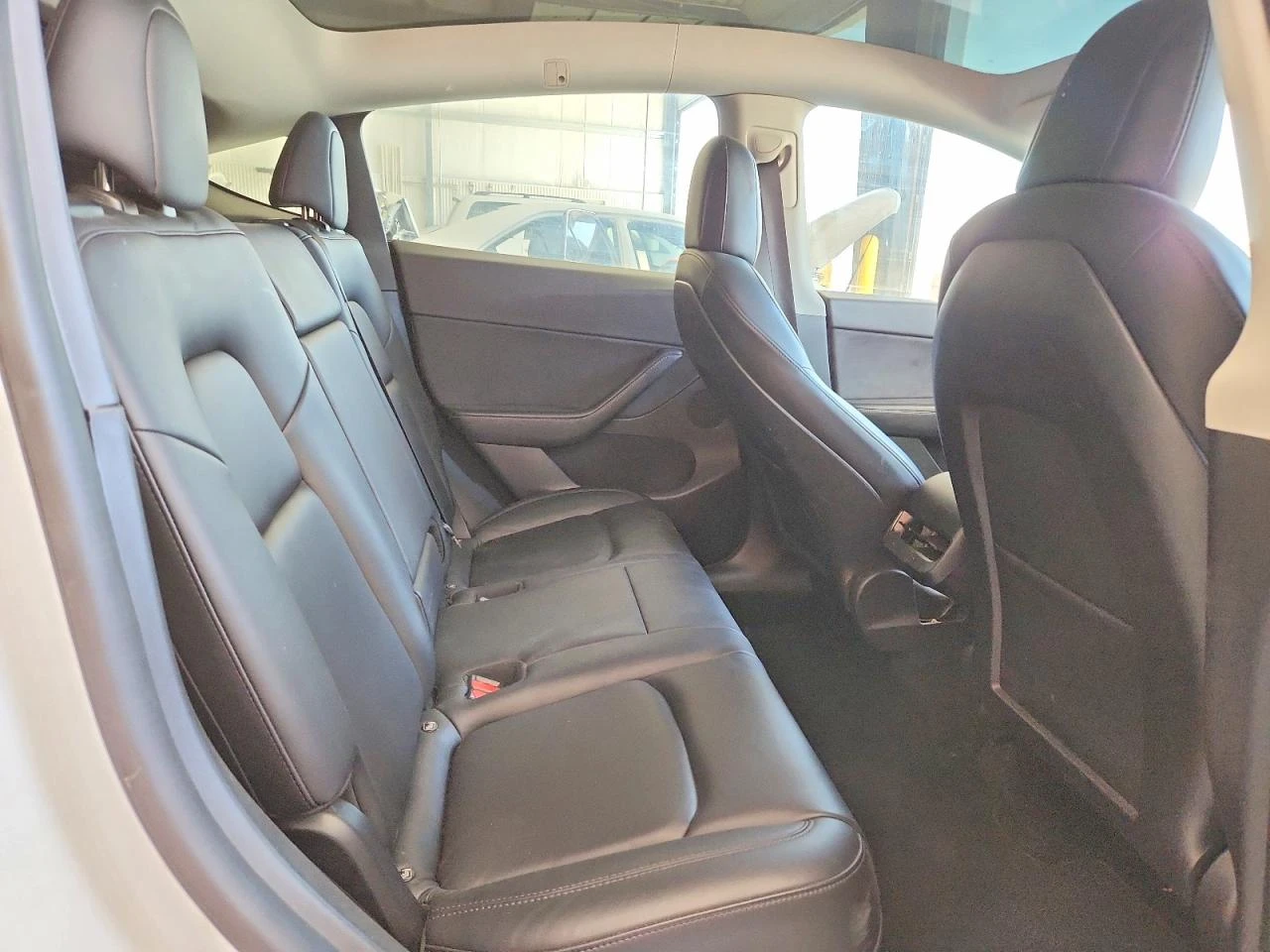 Tesla Model Y, снимка 10 - Автомобили и джипове - 54663749