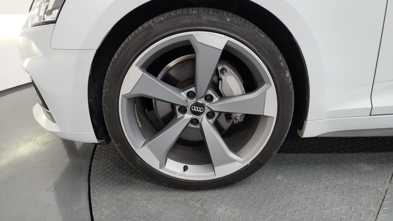 Audi A5 DISTRONIK* HEAD-UP* DIGITAL* 67873KM* КРАЙНА ЦЕНА, снимка 5 - Автомобили и джипове - 54700964