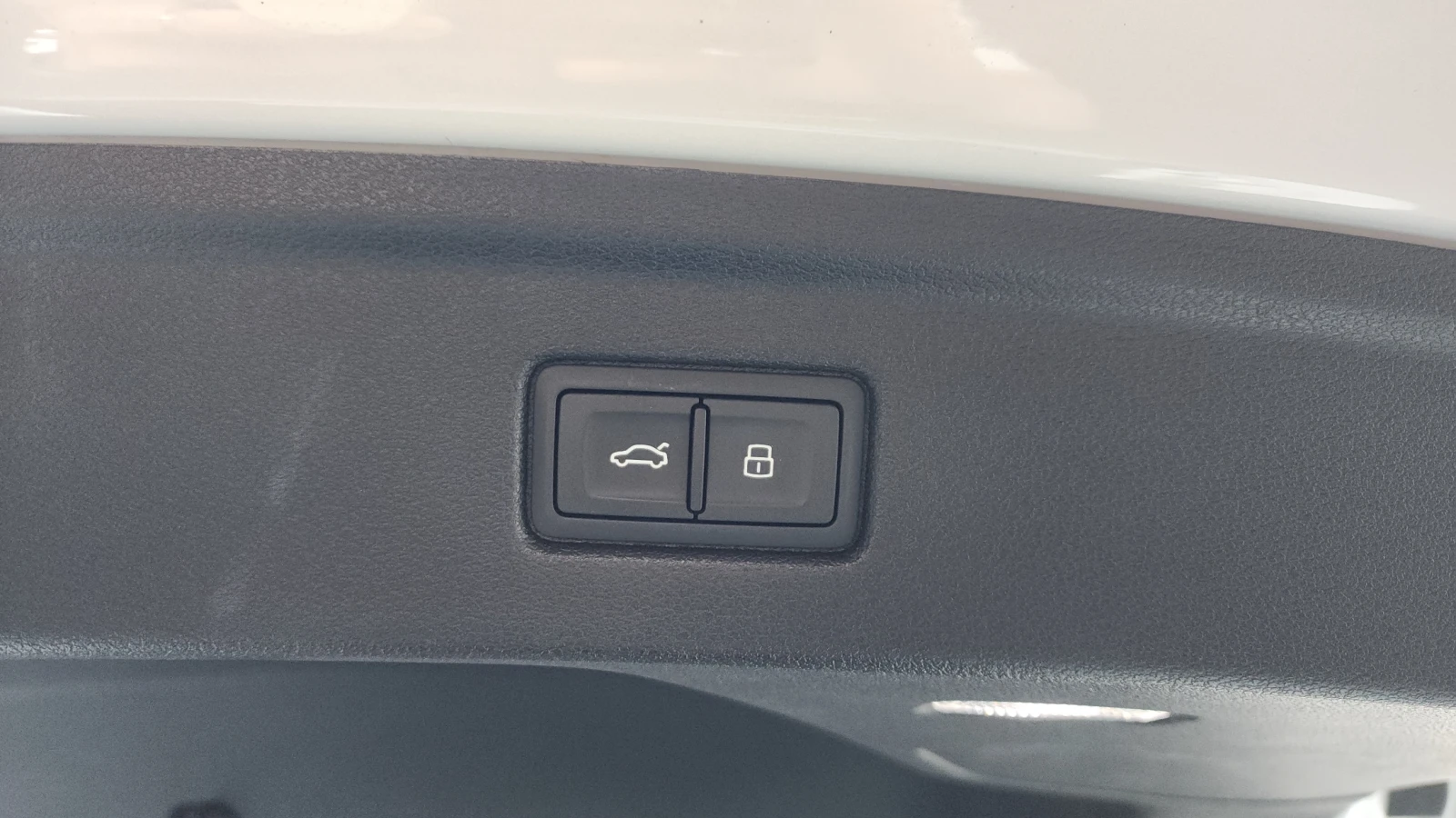 Audi A5 DISTRONIK* HEAD-UP* DIGITAL* 67873KM* КРАЙНА ЦЕНА, снимка 16 - Автомобили и джипове - 54700964