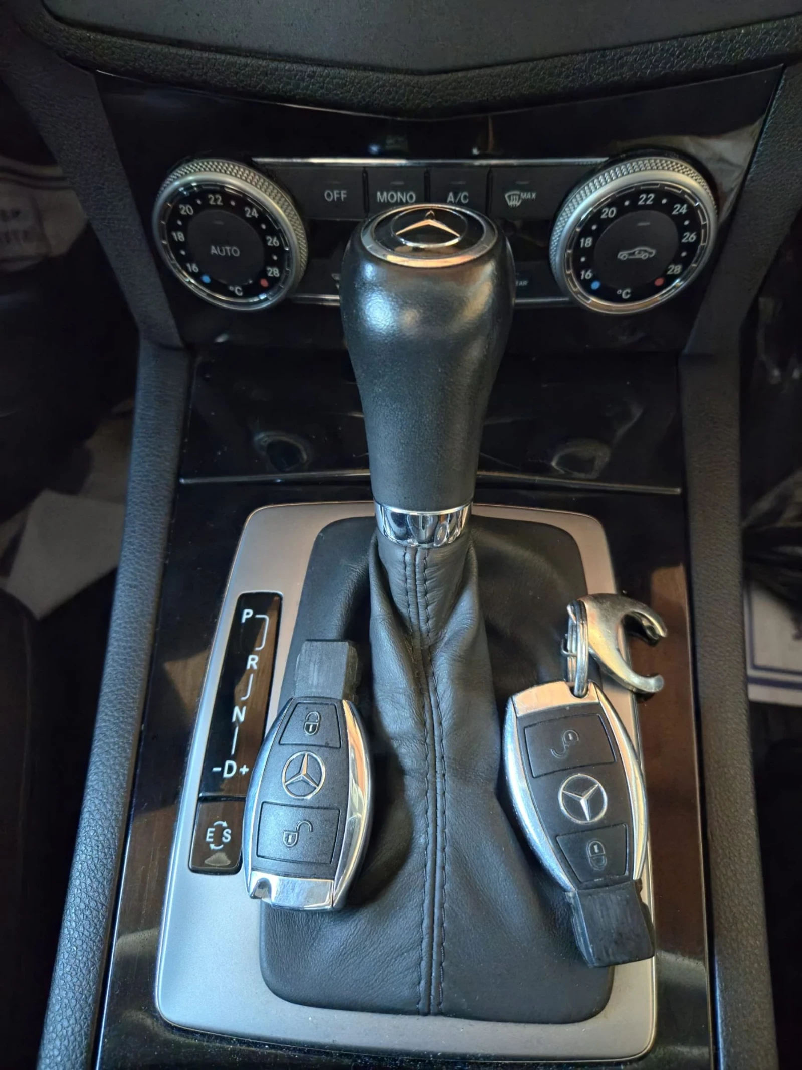 Mercedes-Benz C 200, снимка 9 - Автомобили и джипове - 54981525