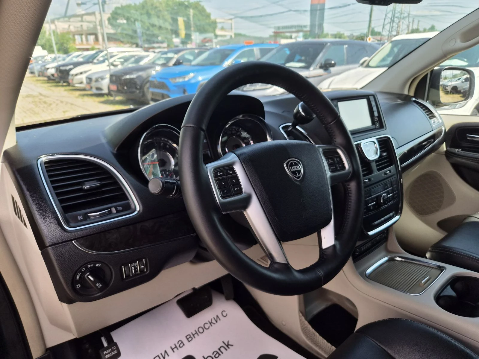 Lancia Voyager 2.8CRD-7 МЕСТА-PLATINUM, снимка 7 - Автомобили и джипове - 55667427
