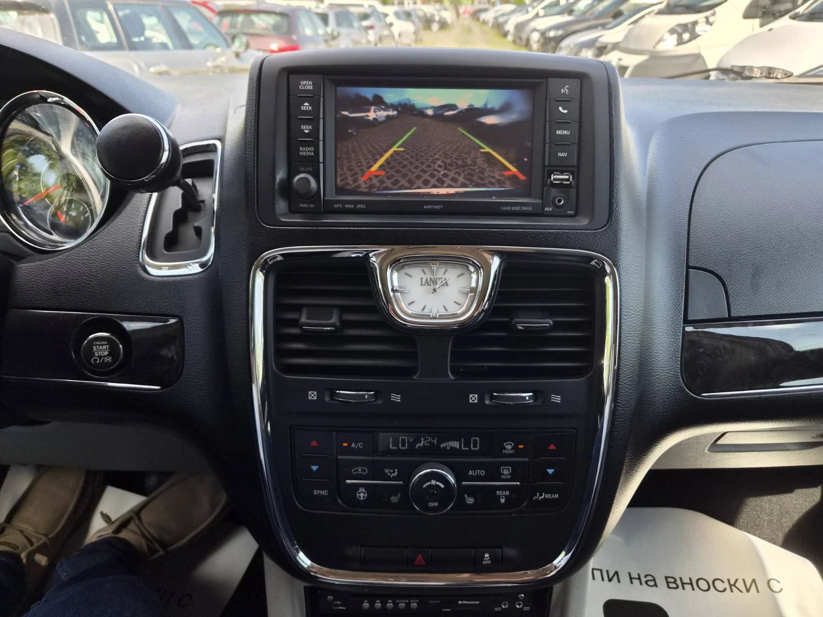 Lancia Voyager 2.8CRD-7 МЕСТА-PLATINUM, снимка 10 - Автомобили и джипове - 55667427