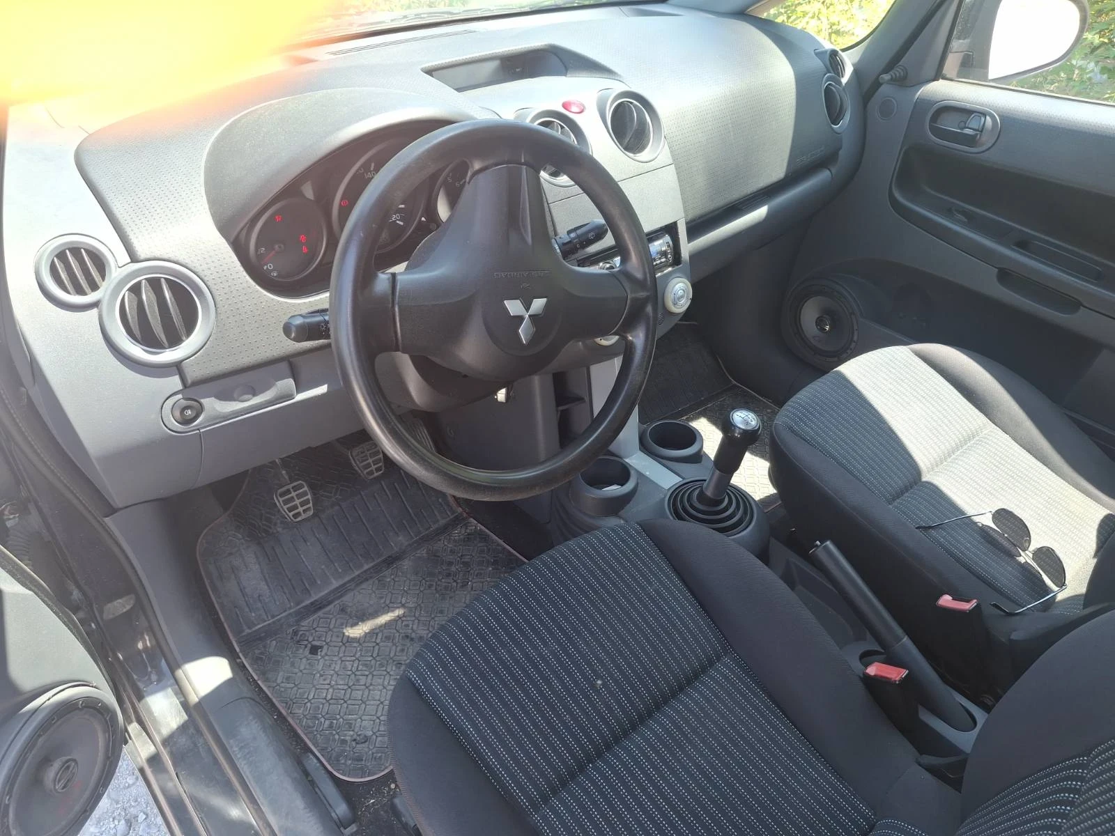 Mitsubishi Colt, снимка 5 - Автомобили и джипове - 55775321