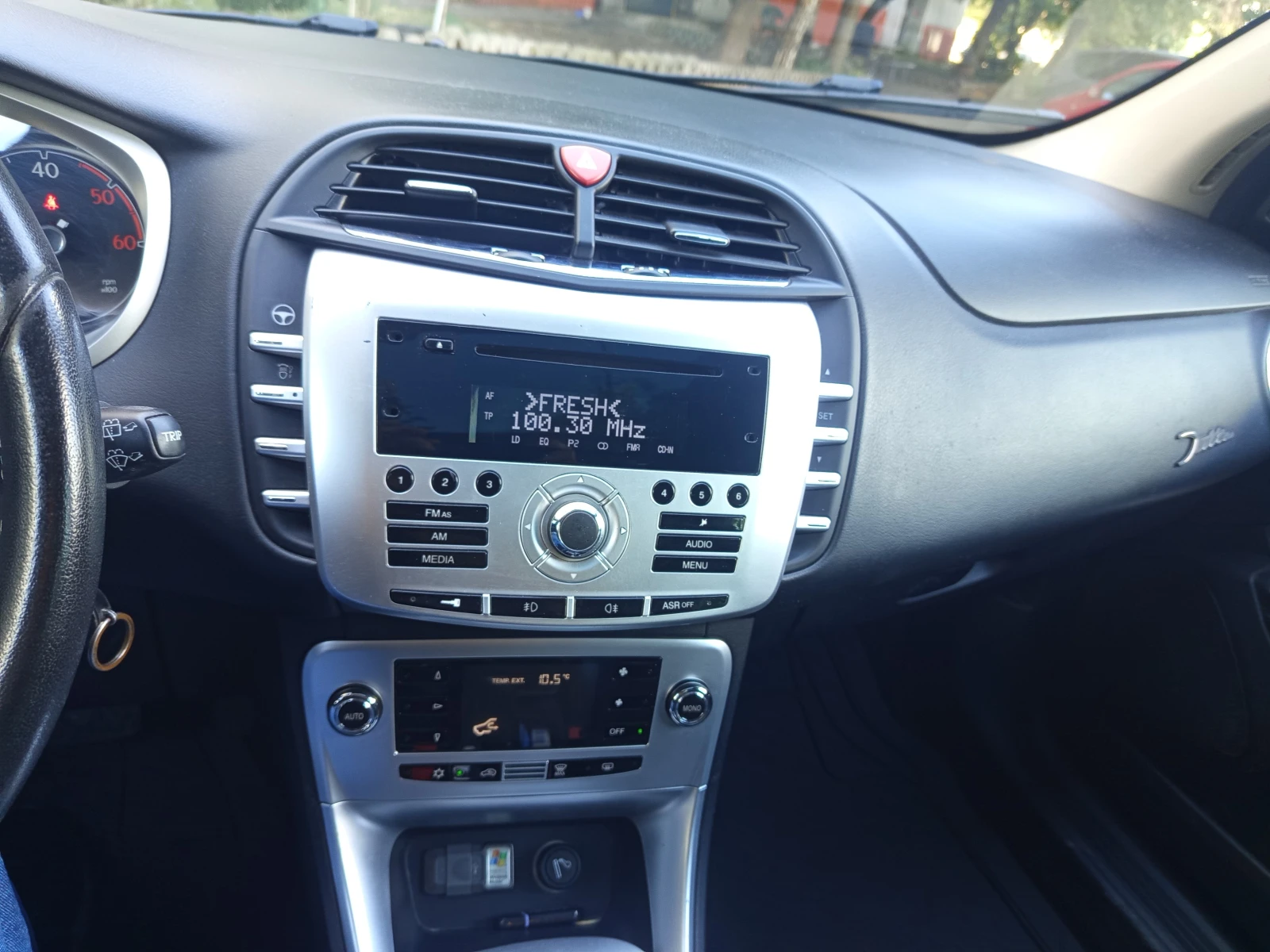 Lancia Delta, снимка 10 - Автомобили и джипове - 56527460
