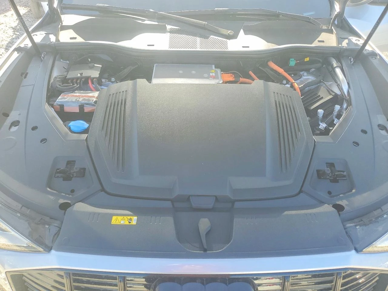 Audi E-Tron Sportback Prestige, снимка 12 - Автомобили и джипове - 56618881