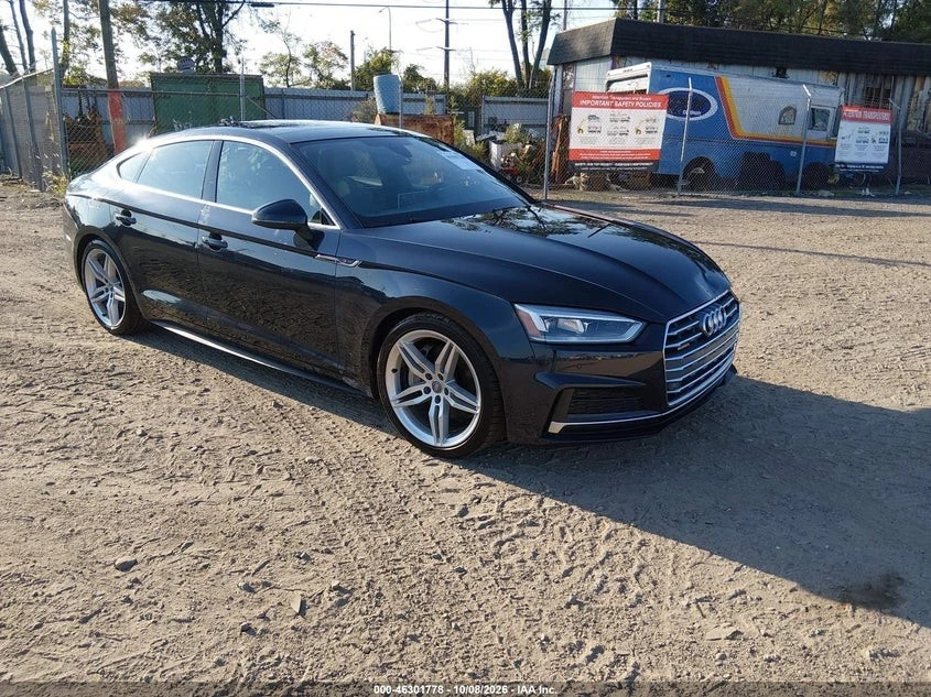 Audi A5 APPLE CARPLAY/ LAN /LED  MATRIE DEPARTURE WARNING, снимка 3 - Автомобили и джипове - 56693546